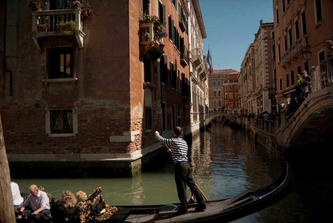 Palazzo Orseolo- Gondola View Hotel เวนิส ภายนอก รูปภาพ